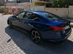 نيسان ألتيما